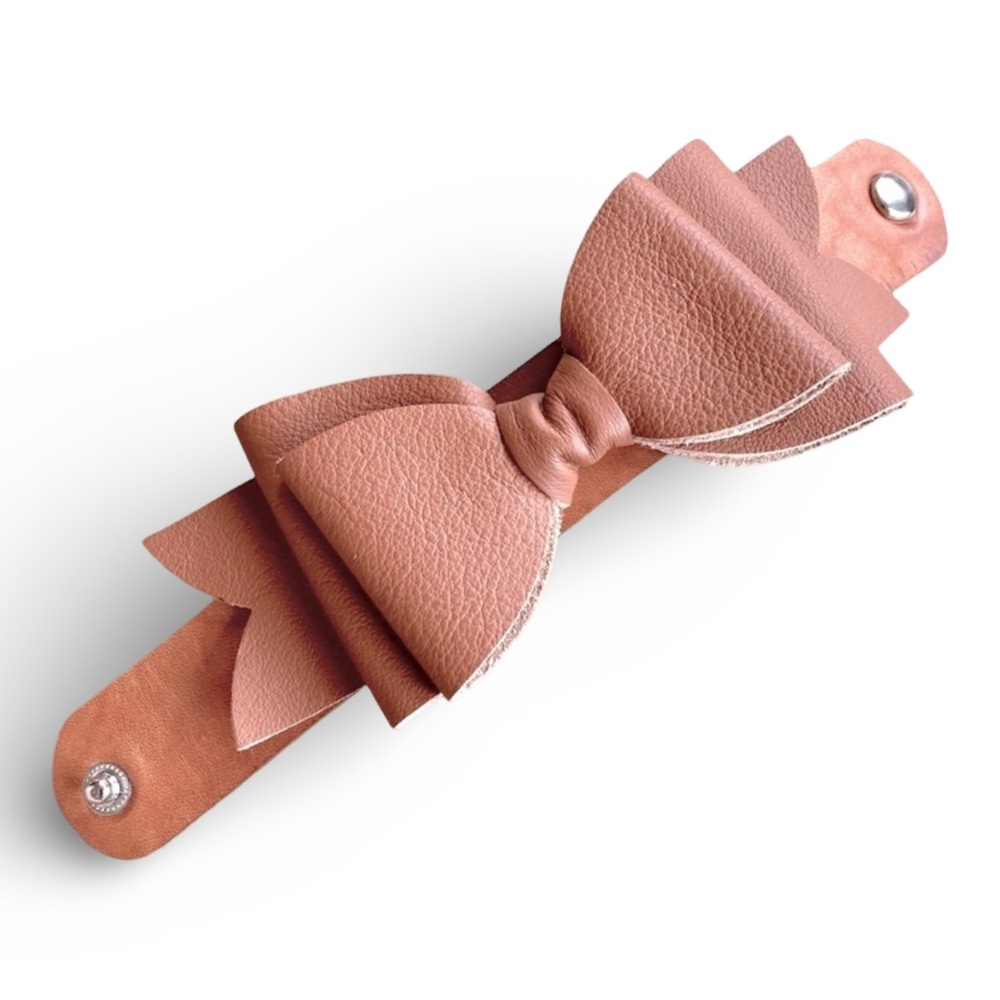 Leather Bow Cuff in Chestnut Brown